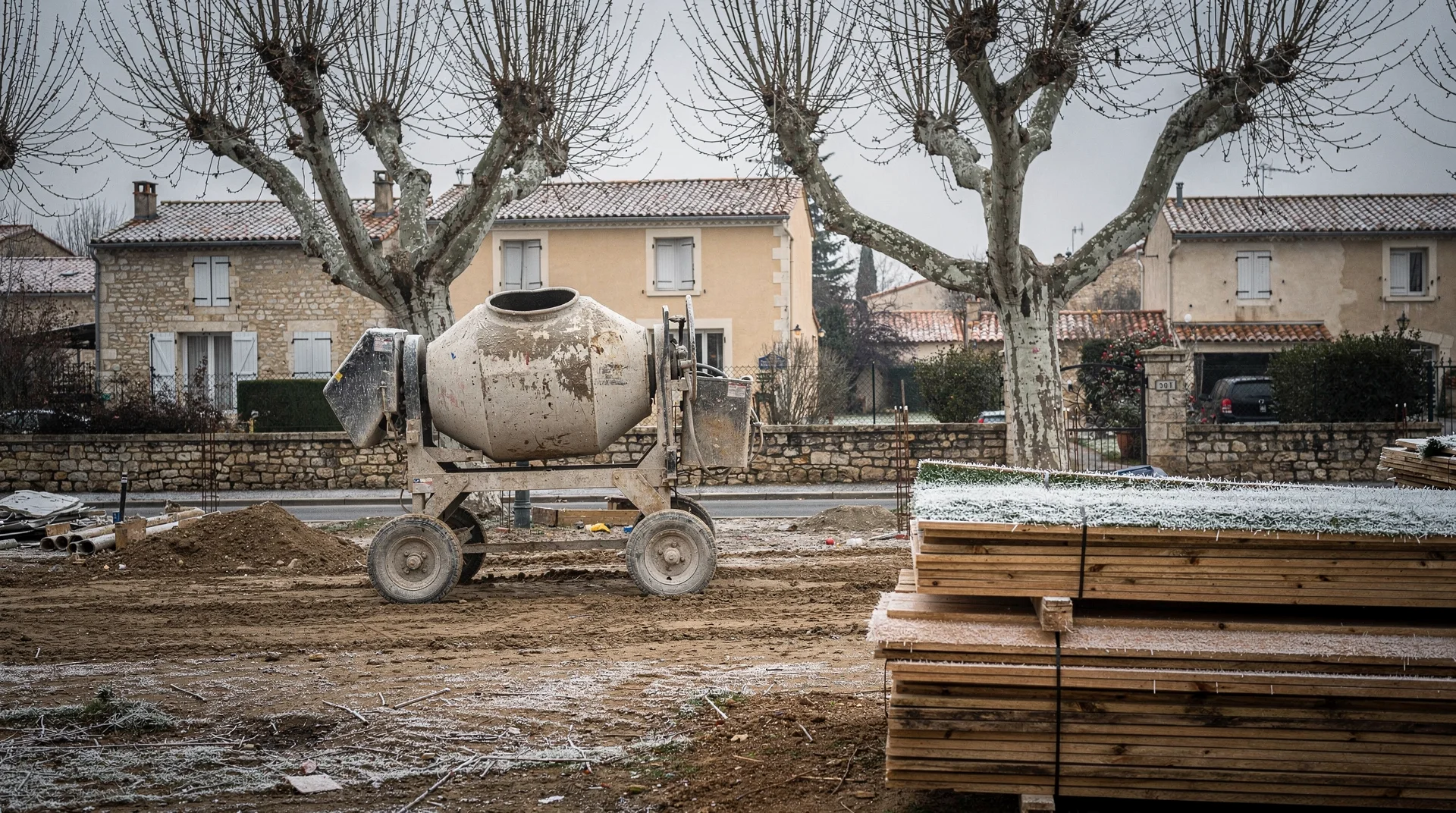Periode creuse : comment les artisans peuvent eviter de subir les mois sans chantier